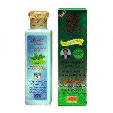 Концентрированный травяной шампунь от выпадения волос Jinda 250 мл / Jinda BaiMeeSot Concentrated Herbal Hair Shampoo 250 ml